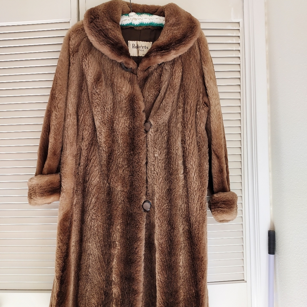 Fur coat - Picture 3 of 5